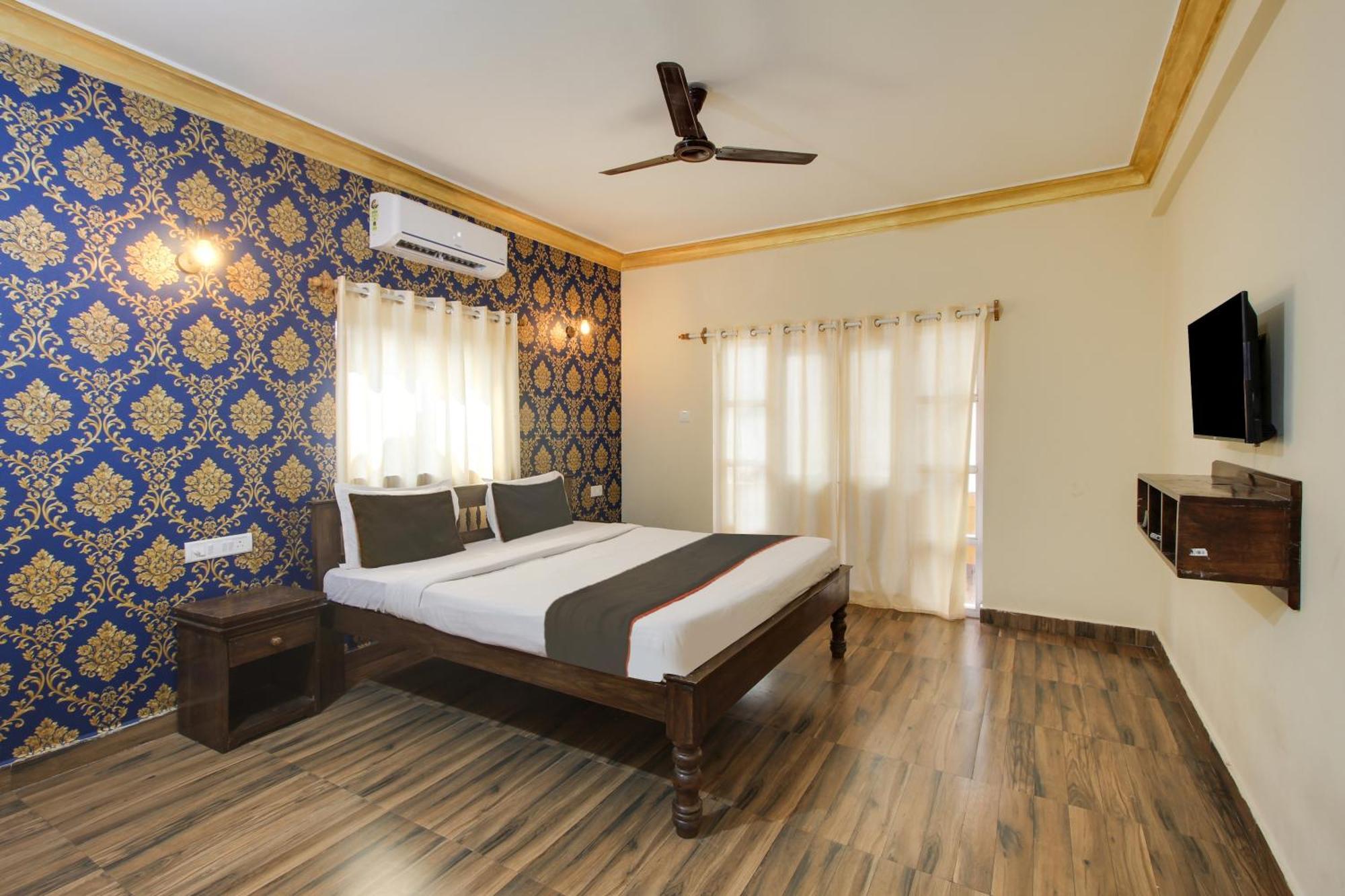 Collection O Romeos Place Baga Beach Hotel Calangute Ngoại thất bức ảnh